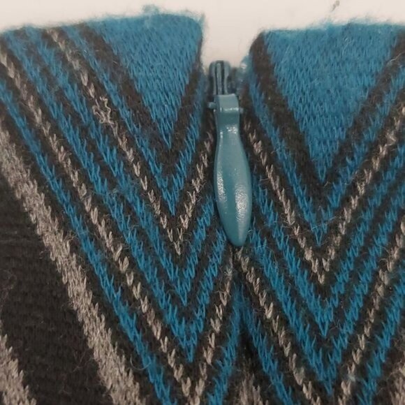 Sharagano Prism Detail Fitted Skirt - Picture 7 of 10